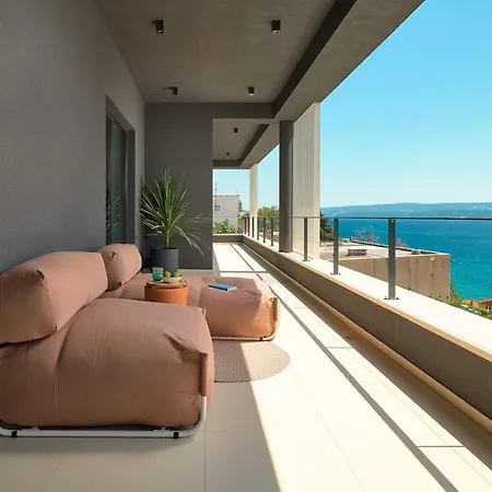 Seaview Flora - Heated Pool And Villa